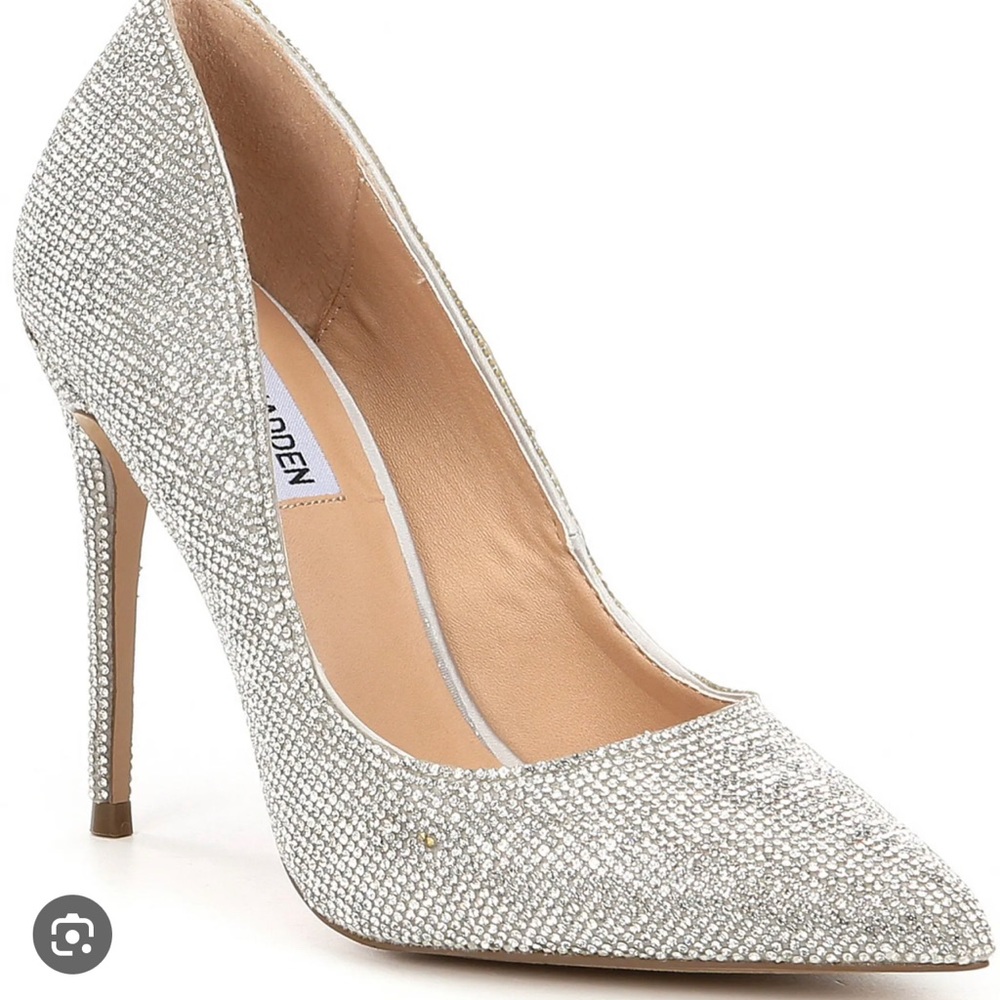 Steve Madden Daisie Crystal pumps stilettos